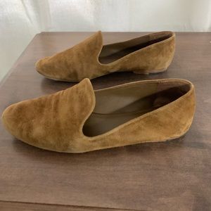 Well worn no defects- milo